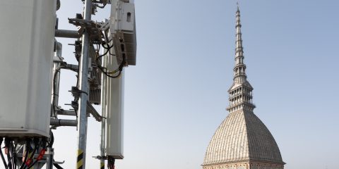 Mercato delle torri in fermento, le telco Ue hanno venduto asset per 55 miliardi dal 2019