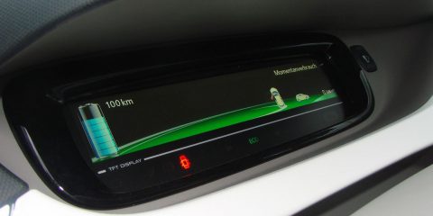 Giugno d’oro per le auto elettriche in Italia, vendite in aumento del +300%. Richiesta l’estensione dell’ecobonus fino al 2026