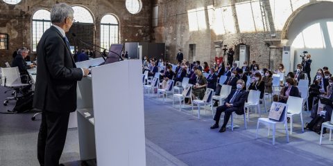 Il ministro Franco al G20: “Futuro low carbon e tassa minima globale per i giganti del web”