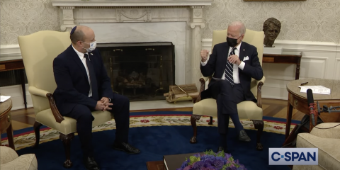“Biden dorme all’incontro con il premier israeliano”. Ma è un deep fake