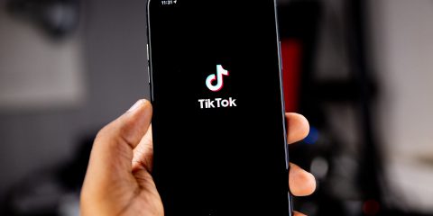 Tik Tok: Stop del Garante Privacy alla pubblicità ‘personalizzata’ sul legittimo interesse