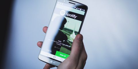La sfida della musica in streaming: Spotify contro YouTube