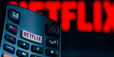 Netflix obbligata in Italia ad investire i propri ricavi al 17% nel 2022 e al 20% nel 2024. Ma non era 25%?
