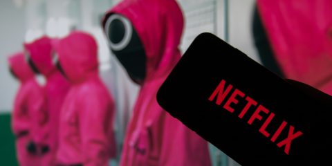 C’è chi chiede di proibire “Squid Game” su Netflix e chi di bloccare l’app “Gioco Sicuro” dell’Agenzia del Demanio