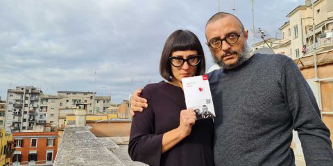 Ci sono libri che parlano di Roma. E poi c’è “Incuria”. Ed è tutta un’altra storia