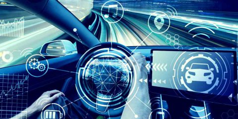 Auto e funzionalità abilitate dai software, mercato globale da 650 miliardi di dollari entro il 2030