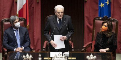 Mattarella: “Costruire l’Italia del dopo emergenza più moderna e senza divario digitale”