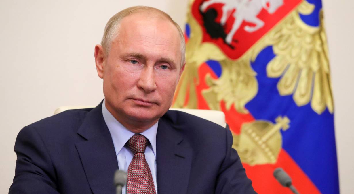 Putin, luchas internas dentro y fuera