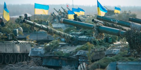 Ucraina: la guerra manda fuori controllo i prezzi di gas e petrolio. Alle stelle l’alluminio