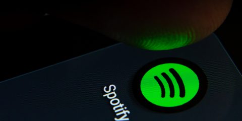 Spotify cosa fai, tutti i guai della piattaforma musicale