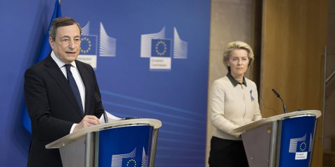 Draghi e von der Leyen: “Al lavoro per ridurre in tempi rapidi la dipendenza dal gas russo”