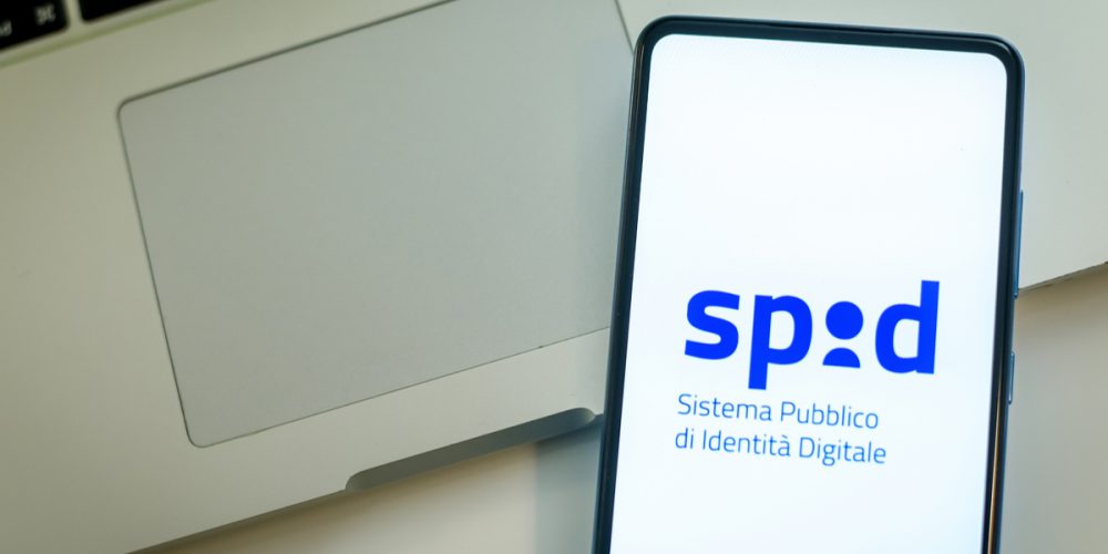 Poste mette SPID a 6 € dal 2^ anno (con alcune eccezioni), ma non consente di accedere al suo sito anche con la CIE. Due domande all’Antitrust