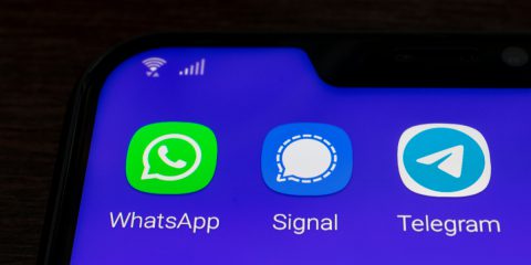 Dma: “Messaggi da WhatsApp su Signal”. Come garantire sicurezza e privacy