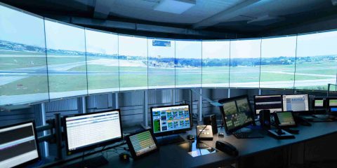 IA e IoT, così all’aeroporto di Brindisi si inaugura la torre di controllo gestita 100% da remoto (video)