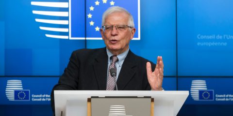 Guerra in Ucraina, Borrell: “Escalation di attacchi informatici filorussi agli stati membri, a rischio la stabilità internazionale”