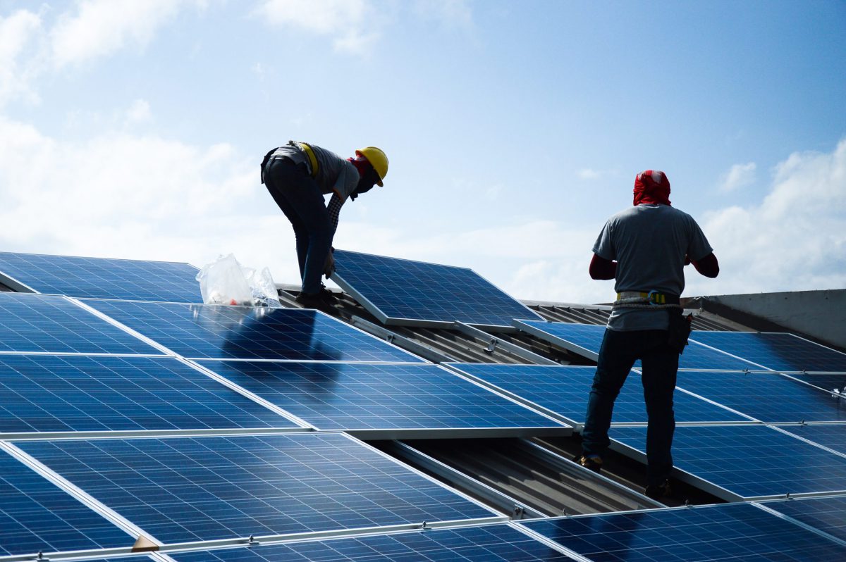 Reddito Energetico 2025, l’Italia accelera, ma il blackout in Spagna mette in guardia