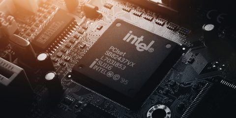 Chip, vince il nord. Intel sceglie il Veneto per la nuova fabbrica. Investimento da 4,5 miliardi con l’Italia pronta a contribuire al 40%