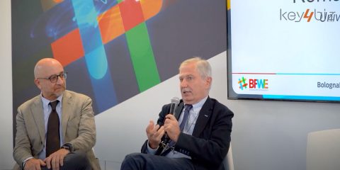 “Stazioni di servizio, mobilità elettrica e socialità urbana”, intervento del prof. Romano Giglioli (Unipi)