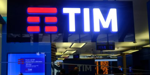 Tim, in assemblea bocciata la politica di remunerazione dei manager