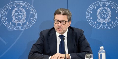 Non più norma sul Pos, Governo punta a ristoro per commissioni. E su cybersecurity 8 milioni al fondo Innovazione della Nato