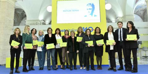 Poste Italiane conferisce il premio speciale “Matilde Serao” a diciassette giornaliste