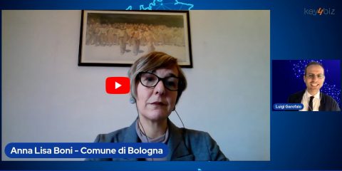 PNRR e Comuni. 1 miliardo per la “Grande Bologna”. Videointervista all’assessora Anna Lisa Boni