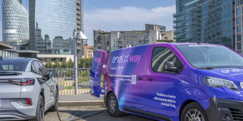 E-mobility, Enel X Way ed E-GAP portano il servizio di ricarica mobile a domicilio nelle località sciistiche