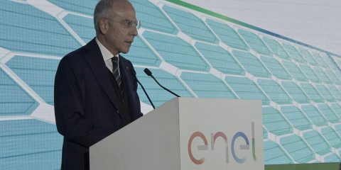 Da Catania le prime immagini della “3Sun”, la più grande gigafactory europea di pannelli solari. Starace: “Da qui il futuro dell’energia”