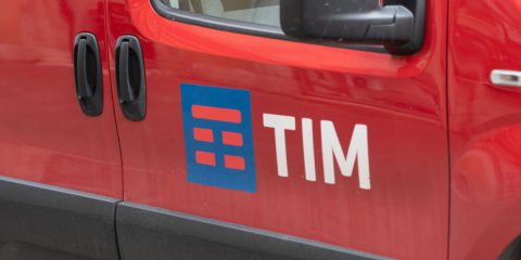 Tim, mercoledì in Cda l’offerta CDP-Macquarie fra voci di Opa e Tlc in crisi