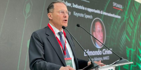 IA e cybersecurity, Cirielli (Ministero Esteri): ‘Far squadra in istituzioni globali’