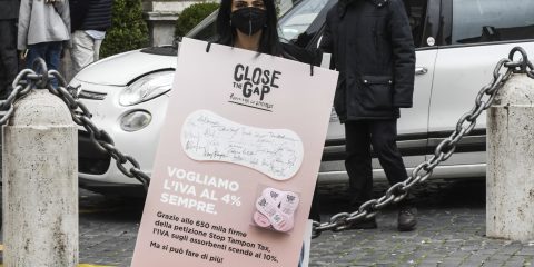 Iva sugli assorbenti, ecco dove pesa di più in Europa
