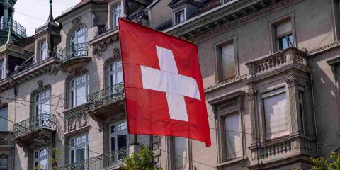 Swisscom, l’offerta per Vodafone Italia vista dalla Svizzera