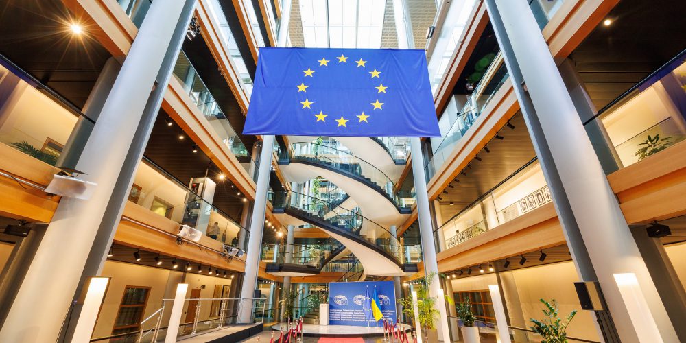 AI, Spazio, green e Difesa: “Serve autonomia strategica e federalismo europeo”. Il Manifesto del Pd