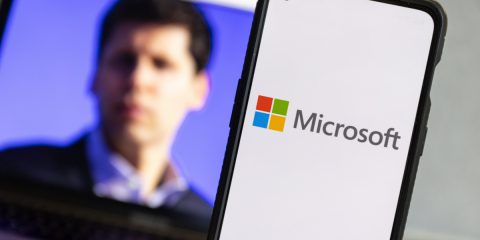 Microsoft supera Apple e diventa l’azienda che vale più al mondo (grazie all’AI)