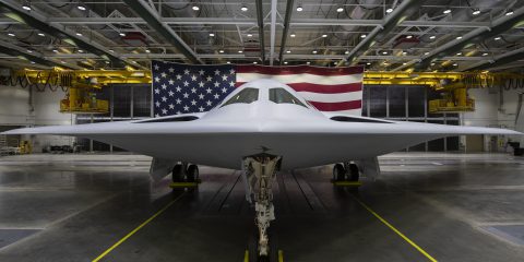 B-21 Raider, primo test per l’aereo militare Usa più avanzato di sempre (Video)