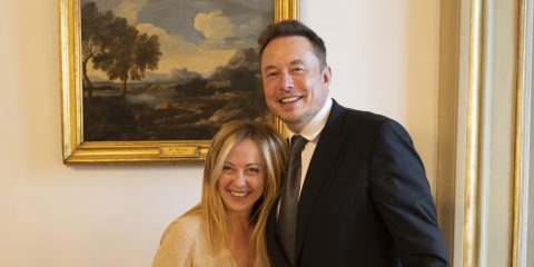 Elon Musk ospite ad Atreju. E’ lui il mister X: ‘Ha detto sì a Meloni’