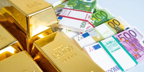 Nel 1900 l’oro costava 1.248,49 dollari in meno