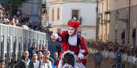 Democrazia Futura. C’era una volta il sorriso sardonico