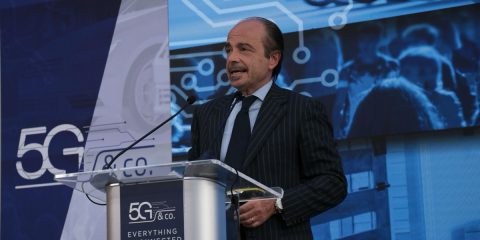 5G&Co. Butti: “Dobbiamo contribuire ad accelerare il 5G standalone, ma chi si occupa di colmare il gap tra reti e servizi?“