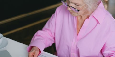 Clienti vulnerabili per luce e gas: chi sono e come restare in Tutela