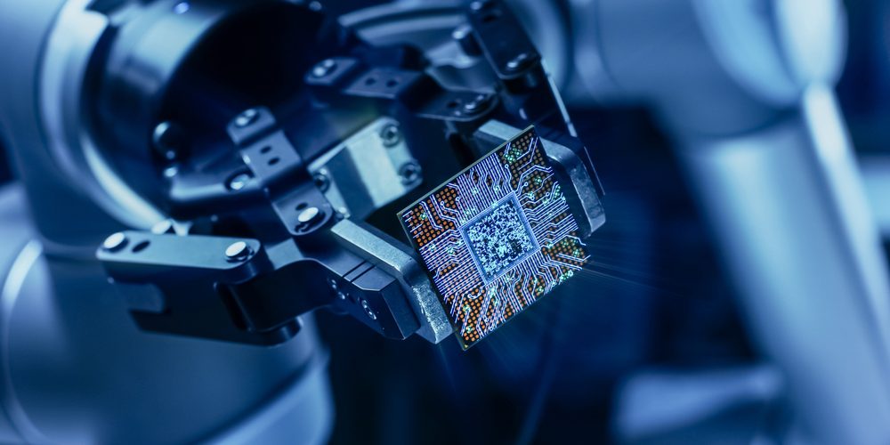 L’UE adotta la sua strategia quantistica centrata su chip, infrastrutture, tecnologie spaziali e dual use