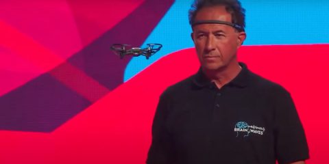 Interagire con pc e droni con onde cerebrali, il progetto di BrainWaves anche con Lepida (video)