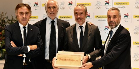 Poste Italiane è Premium logistics partner dei Giochi olimpici e paralimpici invernali di Milano Cortina 2026 (video)