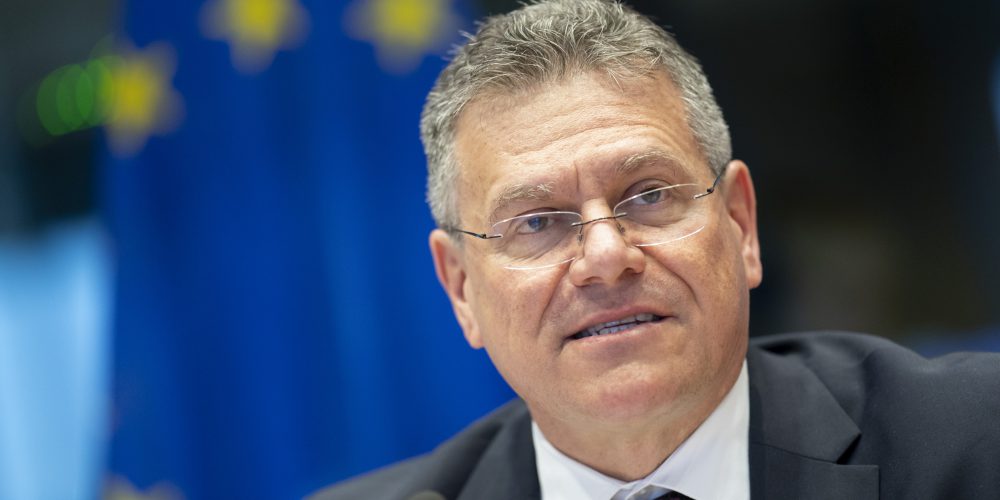 Dazi, il Commissario Sefcovic vede nero. Per la Francia bazooka contro le Big Tech