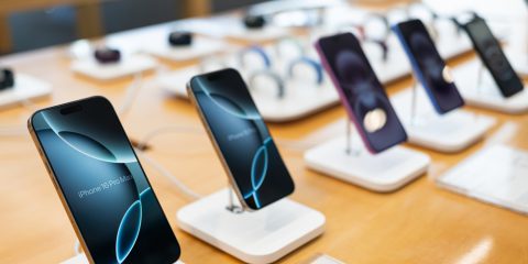 Chip, TSMC pronta ad aumentare i prezzi del 10%. Gli iPhone 17 costeranno di più