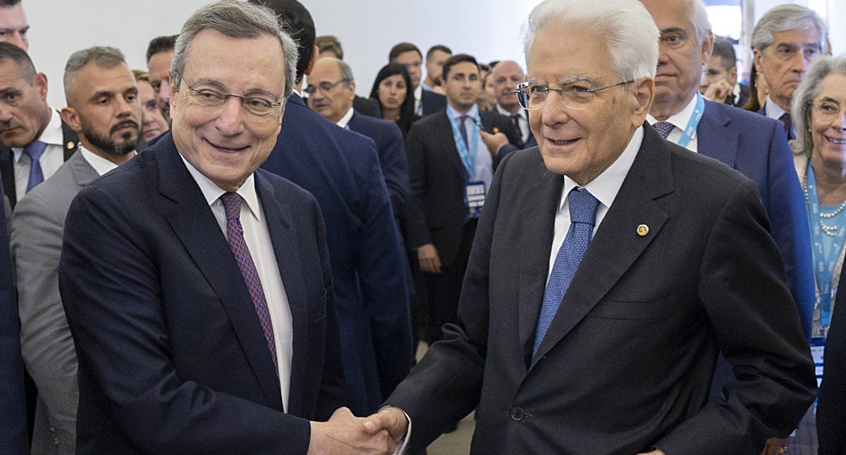 Mattarella all’Ue: “Nessun dorma”. Draghi: “Creare un cloud strategico europeo”