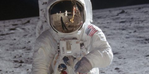 Il 1° uomo sulla Luna grazie anche al 1° vero personal computer al mondo (quello di Olivetti)