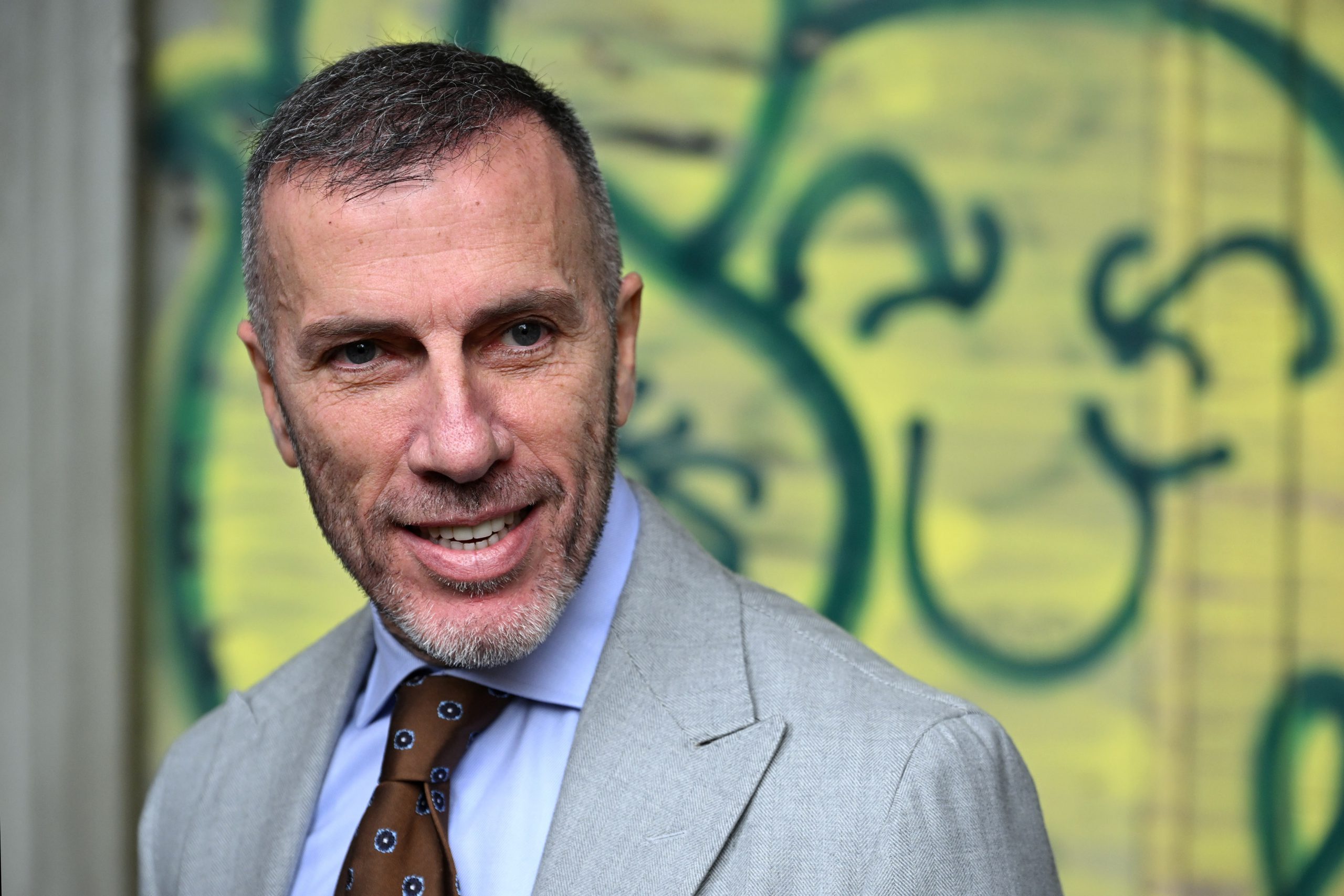 Labriola: Iliad possibile deal. Poste Mobile, migrazione su rete Tim da gennaio 2026