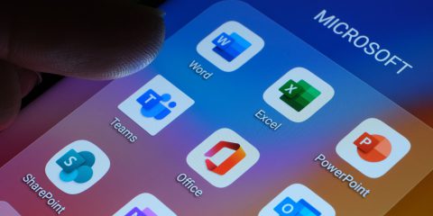 Microsoft pronto a negoziare con l’Ue su Teams-Office per evitare maxi multa antitrust. Trump interverrà?