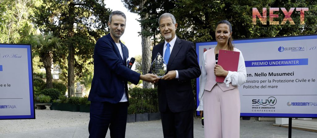 Premio UNDERWATER al Sen. Nello Musumeci, Ministro per la Protezione Civile e le Politiche del mare